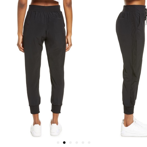 Zella Lightweight Getaway Joggers - Picture 2 of 6